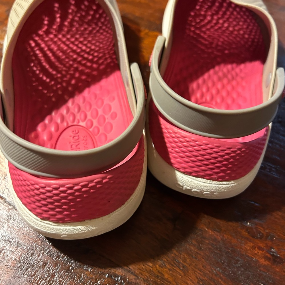 CROCS Beige and Coral Women's Shoes - Picture 6 of 8
